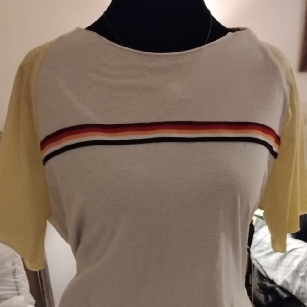 Camp Collection Medium Pride T-shirt Nwot - Picture 3 of 8
